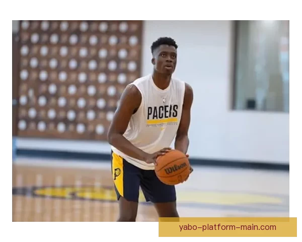 字母弟弟亚历克斯首秀圆梦上场体验令人难以置信