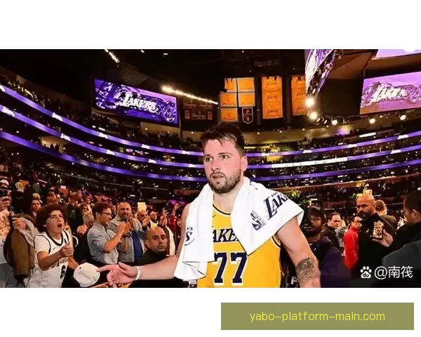 斯波鲍威尔点评东契奇60分高光表现称擅长高难度投篮和制造罚球